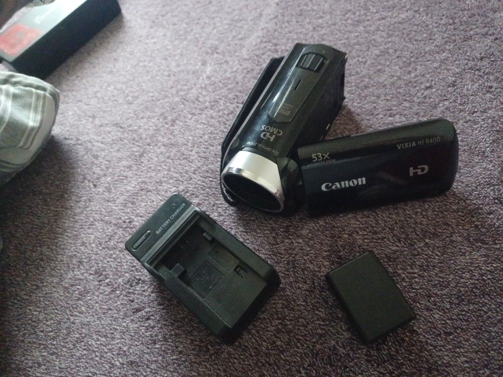 Canon Vixia HF R400