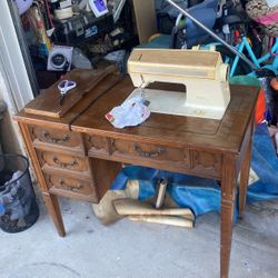Vintage Sewing Machine Singer