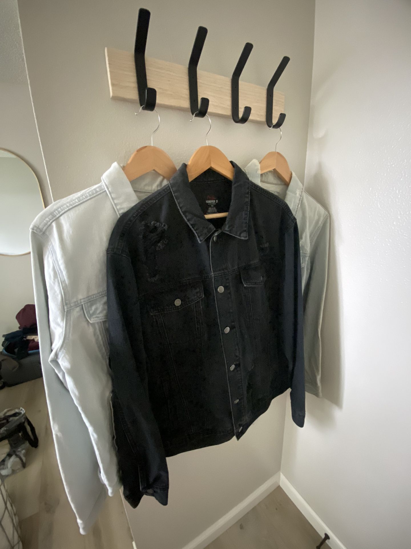 3 Men’s F21 Denim Jackets