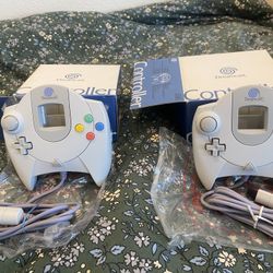 3 White SEGA Dreamcast Controllers BUNDLE In Box Not Tested w/ Manual