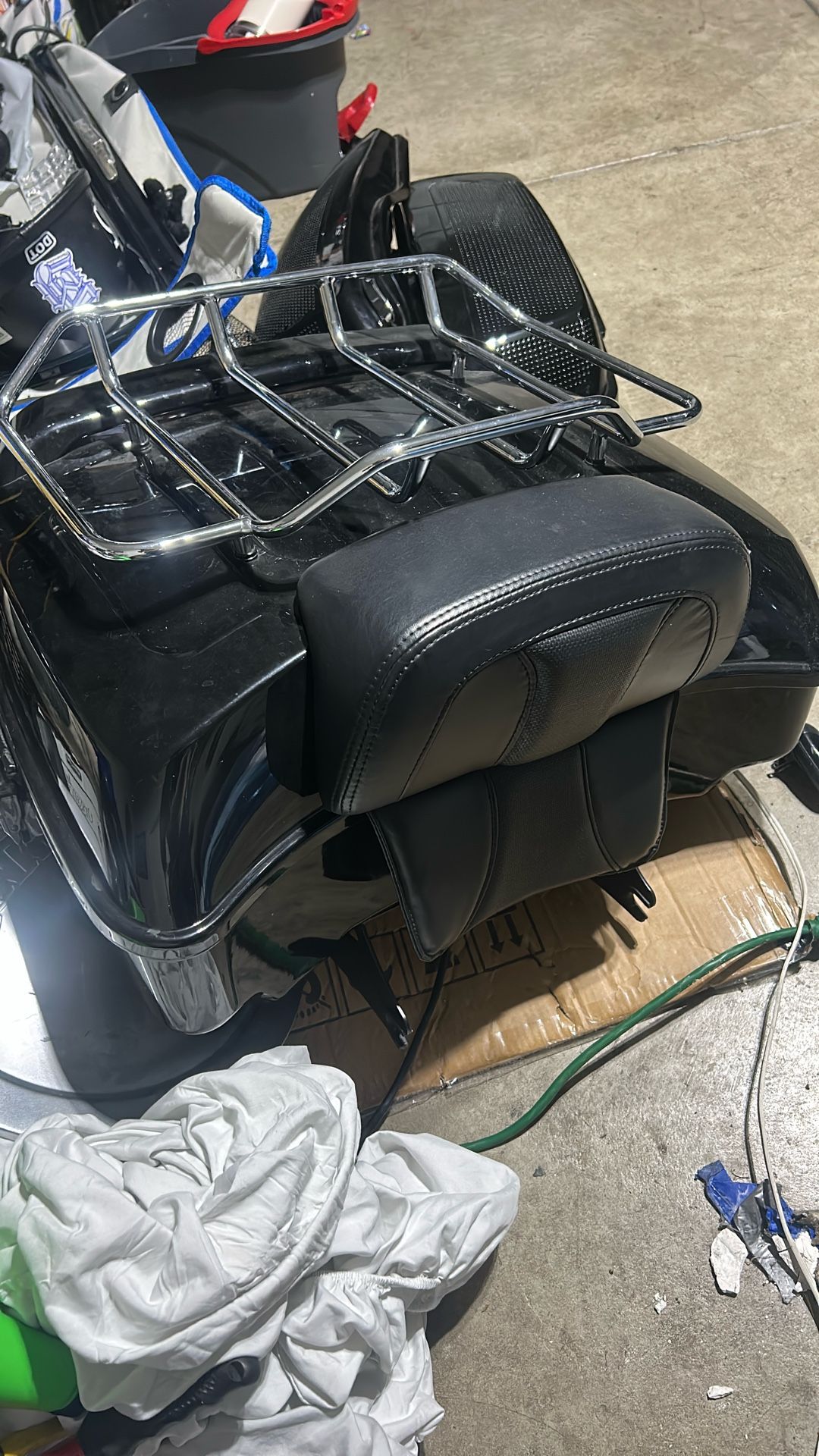 Oem Chopped Harley Tour Pack With Pack And Go Harley Insert Pockets