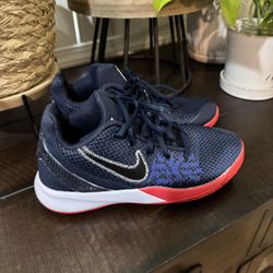Brand new Nike basketball shoes