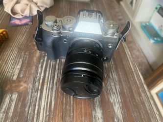 Fujifilm X-T3 + XF 18-55mm f/2.8-4 Lens | Used / Excellent Condition