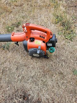 Husqvarna 125B Leaf Blower - Runs (Needs Easy Tune-Up)