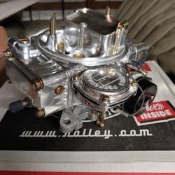 Holley 600cfm Carburetor