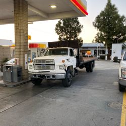 1987 Ford F-700