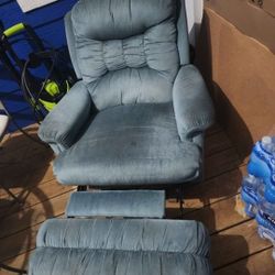 For Sale Nice reclining seats for the living room or for Porsche or the terrace