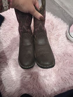 Boots Size 2