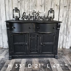 Reduced To Sell.   Black Farmhouse Buffet/Dresser 