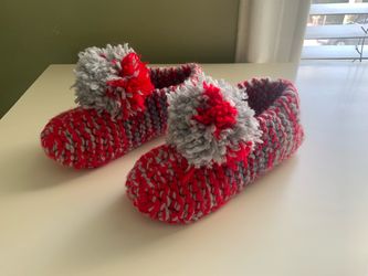 Handmade House Slippers Size: S/M Stretchy