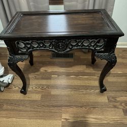 Entryway Table 32 1/5 in X 18 1/5 in X 27in