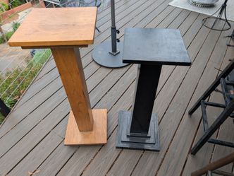 Plant stands (pair)