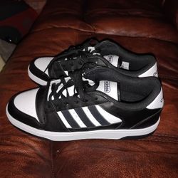 Blk & White Aadidas