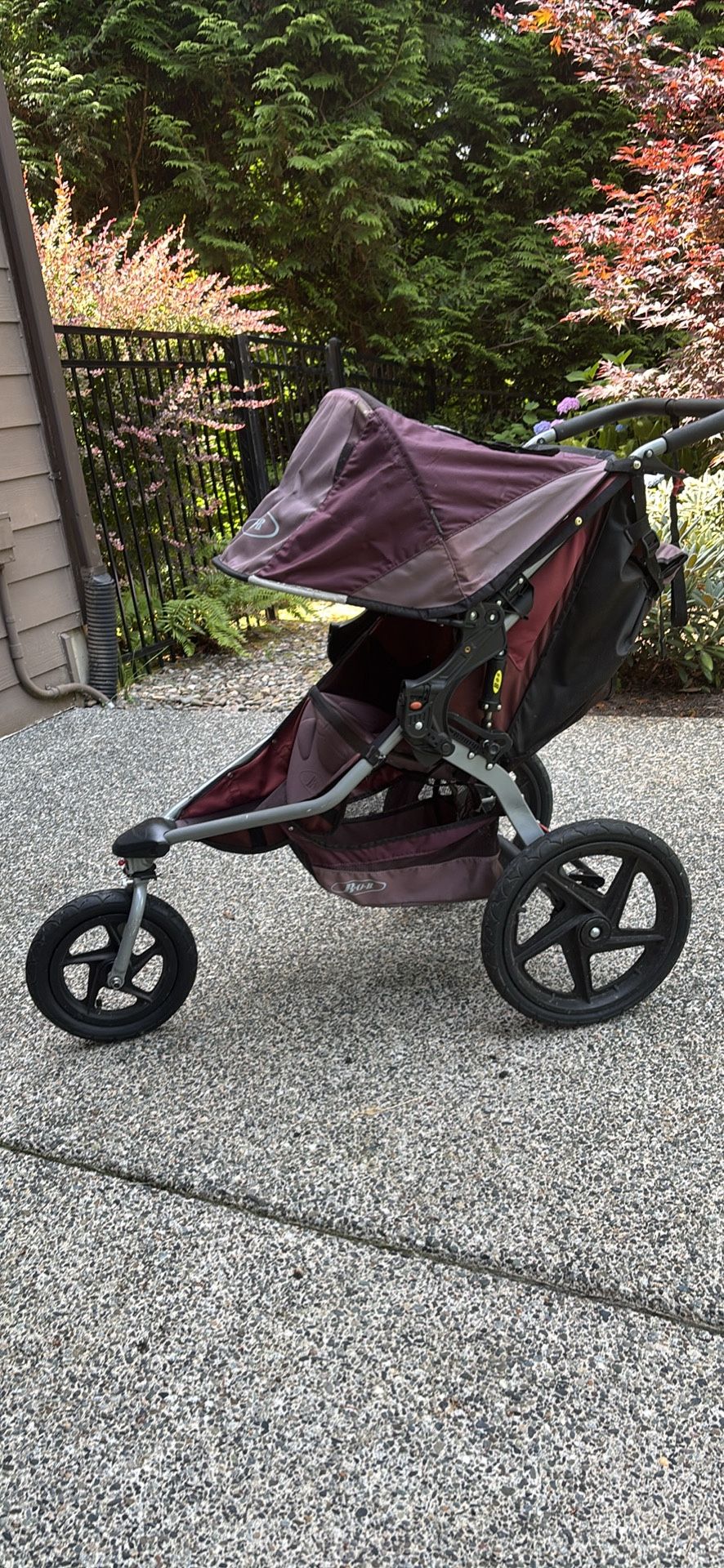 Bob Revolution jogging Stroller
