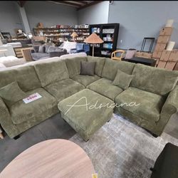 Gorgeous 4-Pc Corduroy Sectional Sofa With Ottoman 