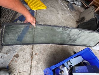 80’s Buick, monte Carlo GBody  back window.