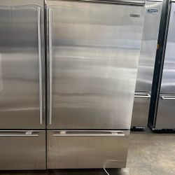 Sub Zero 36”Wide Built In Bottom Freezer Stainless Steel 