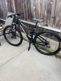 Motobecane Fantom 29 Mountain Bike