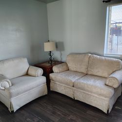 Living Room Furniture With Table & Lamp