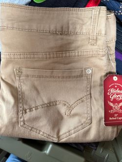 Woman’s capri jeans