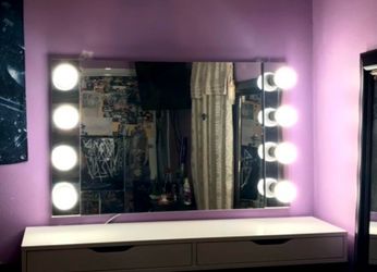 Vanity mirror
