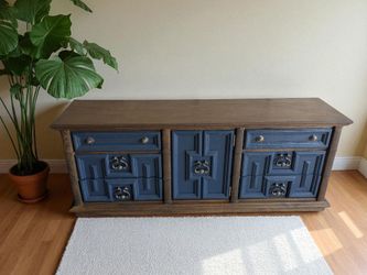 Entryway table/buffet
