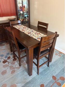 Solid Wood Dining Table Set w/ 4 Chairs & Matching Buffet/Server – Excellent Condition