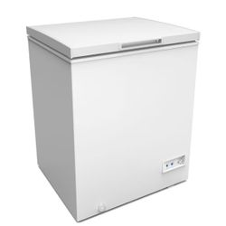 Avanti 25 in. D5.0 cu. ft. Garage-Ready Compact Chest Freezer - White
