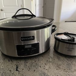 Crockpot Slow Cooker With  Small Warmer 