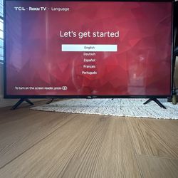 50 inch TCL SMART  TV w/ROKU
