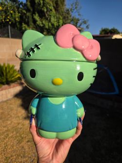 Hello Kitty Halloween Cookie Jar 🍪⚡️