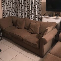 Sectional couches excellent condition
