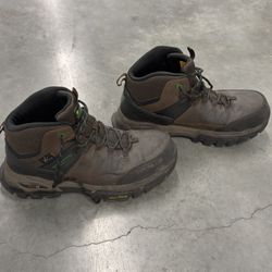 Use Work Boots 