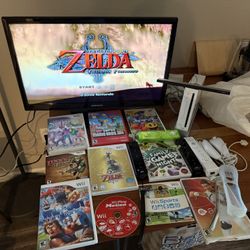 Nintendo Wii Console Bundle – GameCube Compatible – 11 Games – 4 Controllers