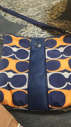 Authentic Coach crossbody