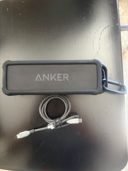 ANKER PORTABLE BLUETOOTH SPEAKER WITH CASE AND CHARGING CABLE NEW!