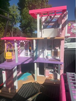 Barbie Dream House