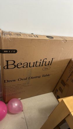 New dinning table in box- Send me an offer