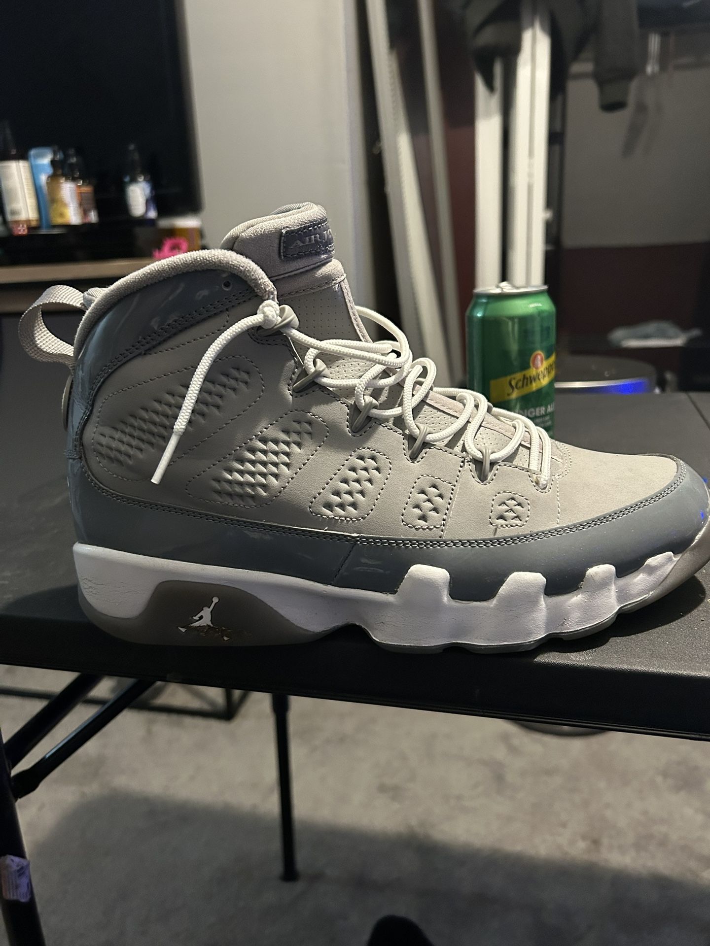 Cool Grey 9s