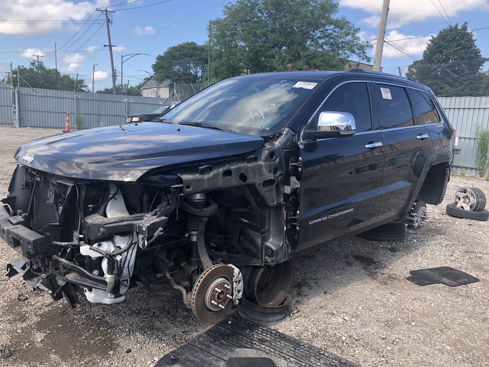 PARTING OUT PARTS FOR 2014-15 JEEP GRAND CHEROKEE