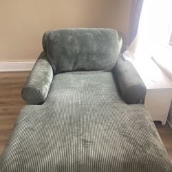 FREE Lounge/Futon