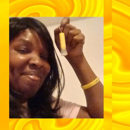YELLOW TOY FOR LITTLE GIRLS