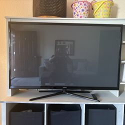 63” Samsung Plasma Flat Smart TV