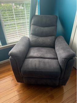 Sofa bed and reclining chairs