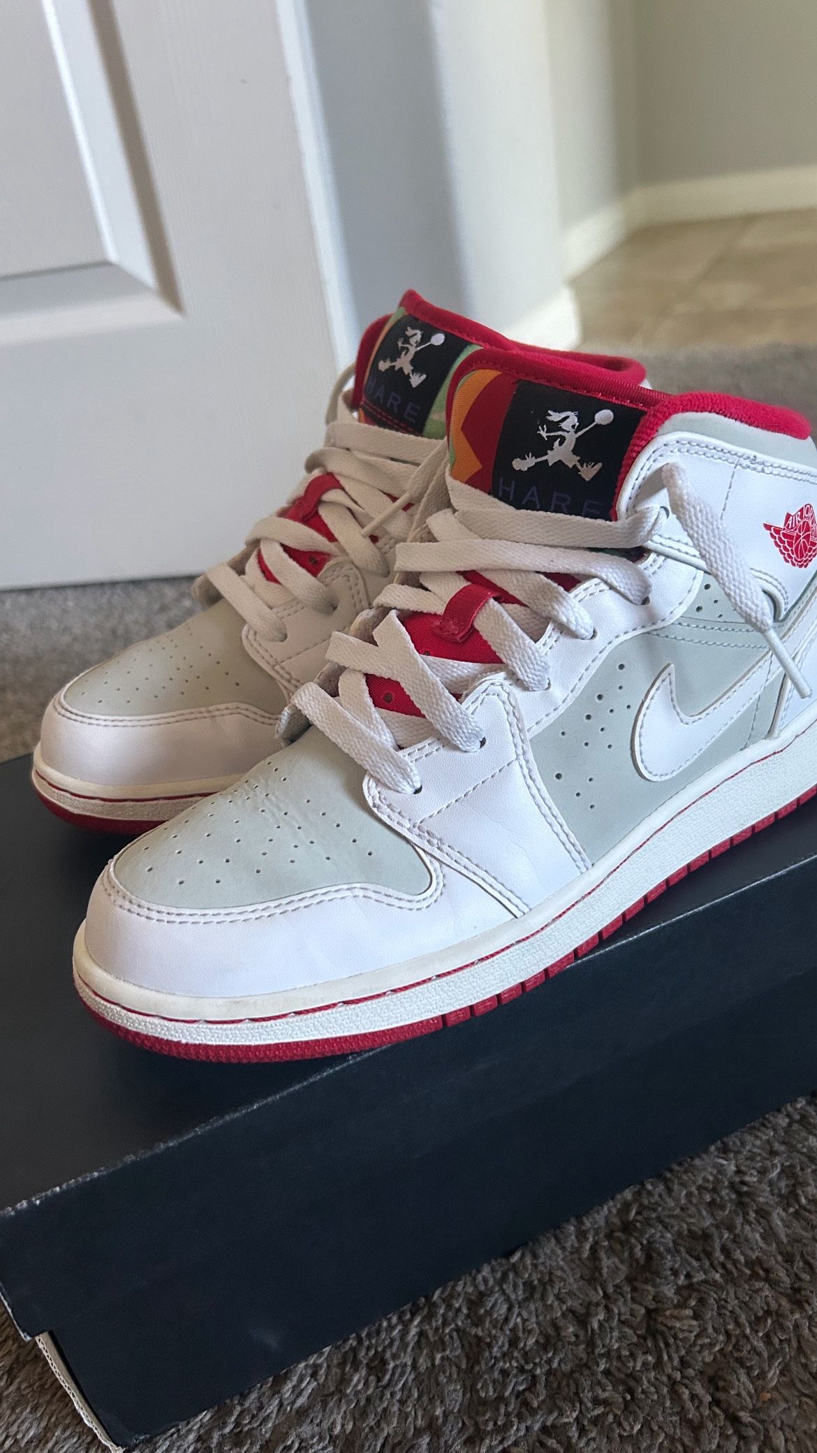 Jordan 1 Retro Mid Hare (Bugs bunny’s) 2015