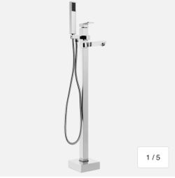 AKDY-42 “  Freestanding Floor Mounted Bath Tub Filler In Chrome Finish