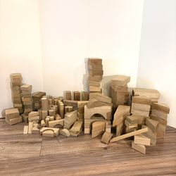 Wooden Building Blocks Set of 152 