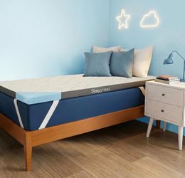 Like New Sleepyhead Dorm Mattress Cover Twin XL