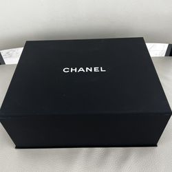 Chanel Box