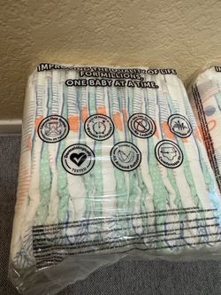 Size 6 baby diapers 8 packets